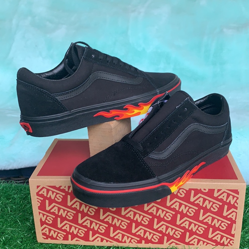 VANS MEN’S OLD SKOOL FLAME WALL Black/Black Old Skool
(Flame Wall) 
VN0A38G1Q8Q - Picture 5 of 16